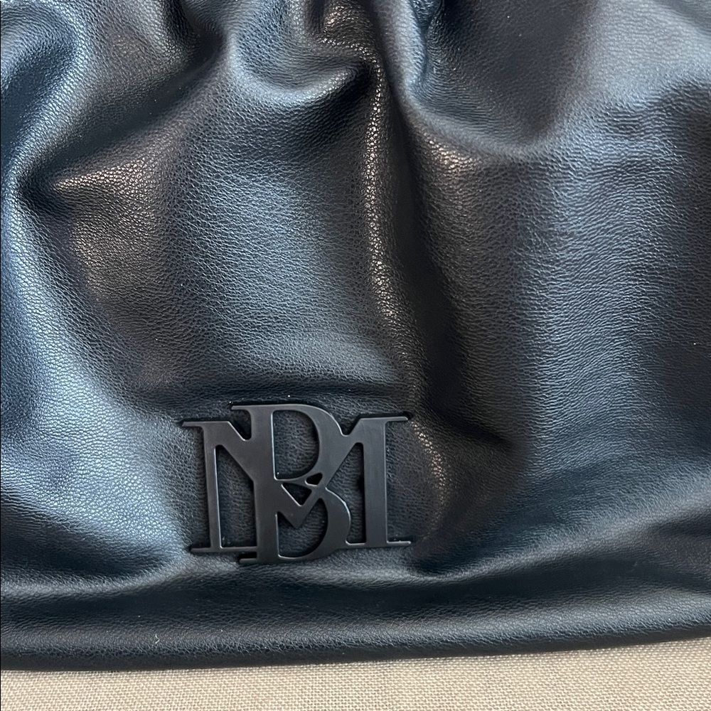 Badgley Mischka Black Pouch Clutch Chain Strap NWT MSRP $129 Trendy Soft Bag - Picture 3 of 6